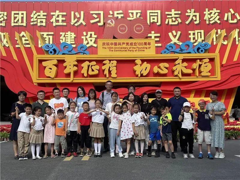 孩子应该跟母亲姓吗？游戏画面