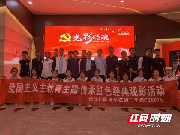 男子网购干木耳,在家泡了大半天,愣是泡不开